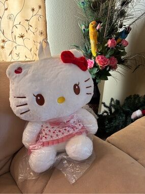 Large Sanrio Hello Kitty Plush backpack